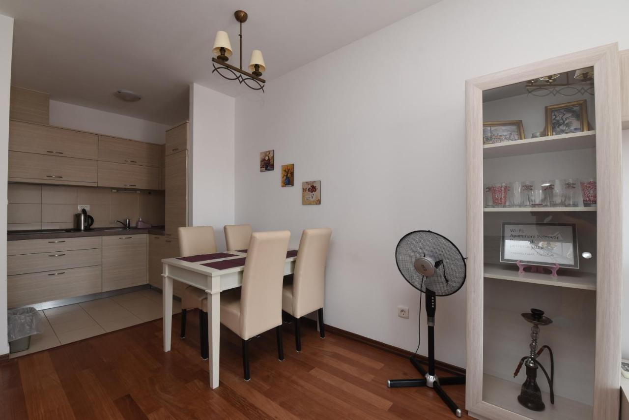 Апартаменти Apartamenti Enjoy Petrovac Екстер'єр фото