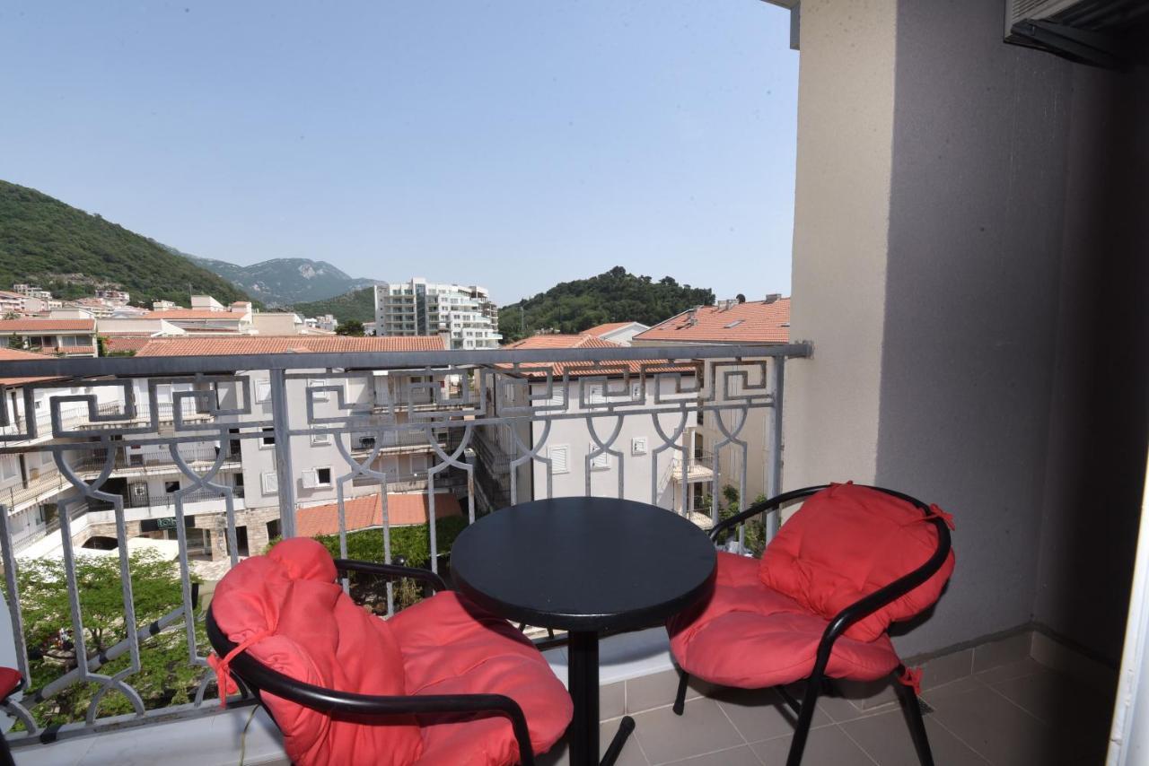 Апартаменти Apartamenti Enjoy Petrovac Екстер'єр фото