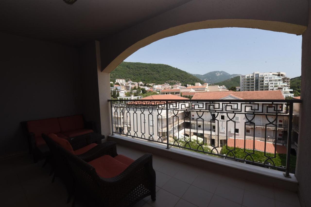 Апартаменти Apartamenti Enjoy Petrovac Екстер'єр фото